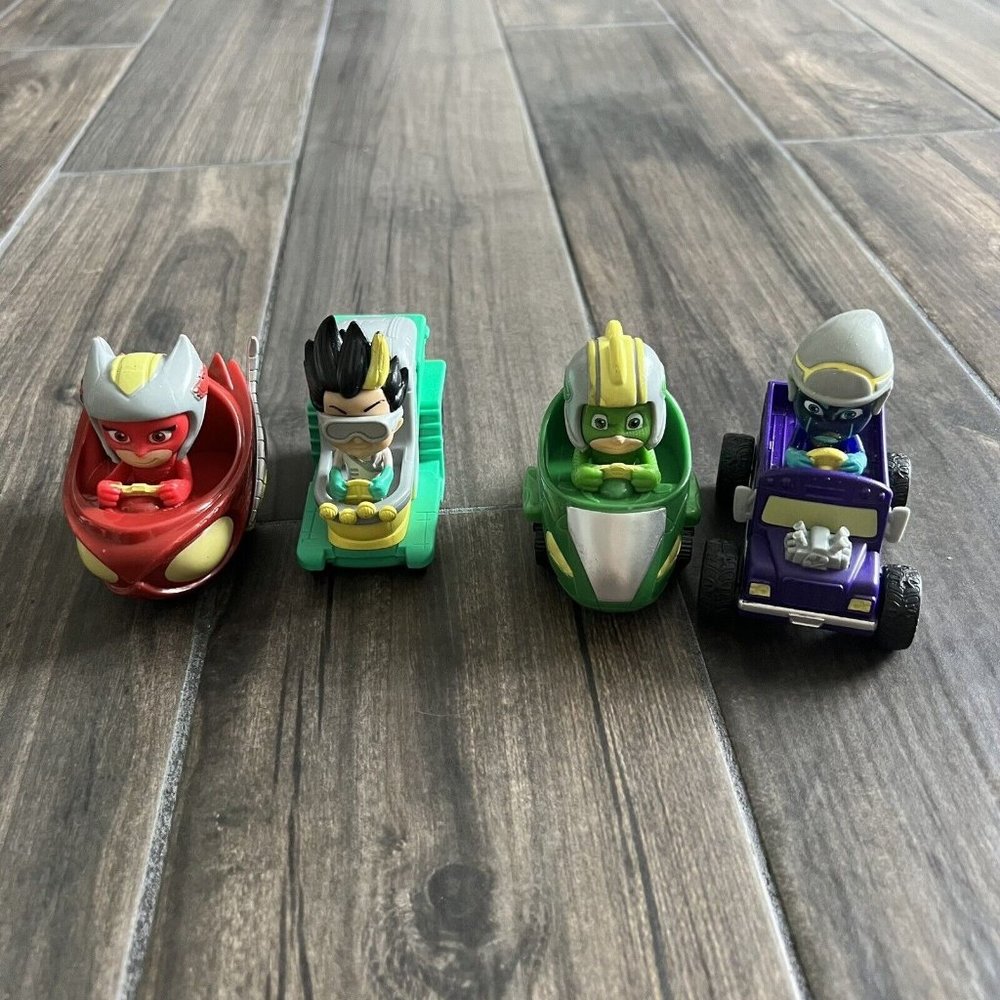 Lot Of 4 PJ Masks Catboy Power Wristband Toy